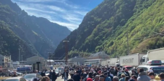 特鲁多与泽连斯基通话 重申加拿大不承认乌东公投结果