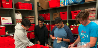 大学校园食品银行需求激增