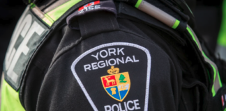 约克区发生劫车事件 警方寻找4名嫌疑人