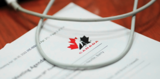 特鲁多总理和国会议员 谴责加拿大冰球协会抵制变革