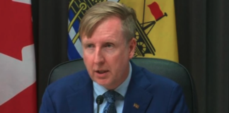 新不伦瑞克省教育部长写下严厉辞职信反对省长