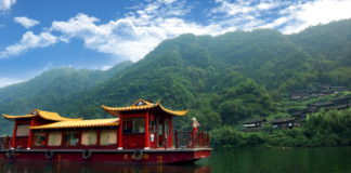 清凉经济作引擎 湖南沅陵玩转水“魔方”