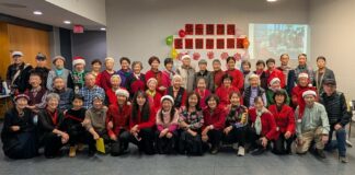 华乐园老年健康俱乐部首次圣诞新年联欢会圆满举行