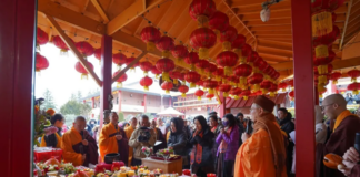 初五大众到湛山精舍接财神