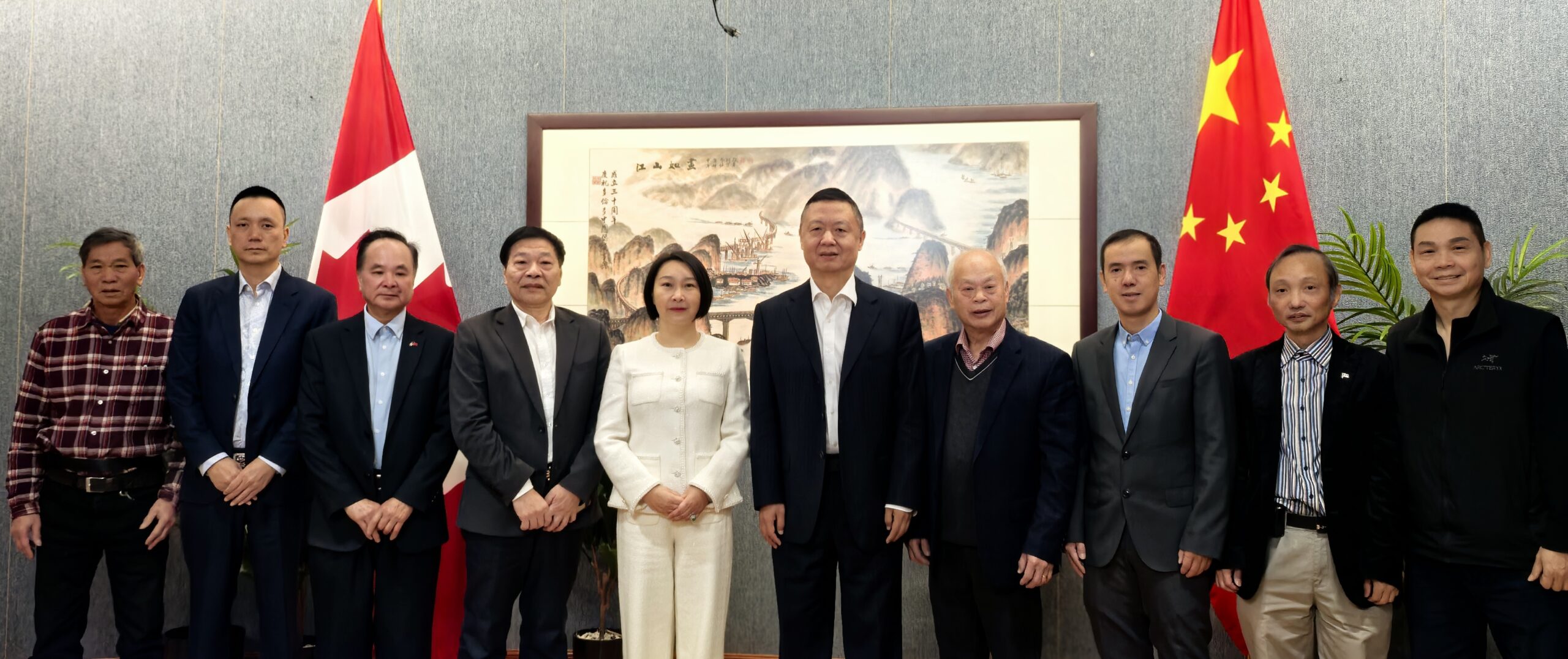 多伦多华人团体联合总会新一届常委拜会中国驻多伦多总领馆